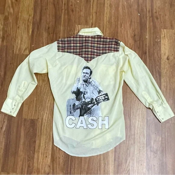 Chute #1 Shirts Vintage Johnny Cash Middle Finger Snap Button - Main Image